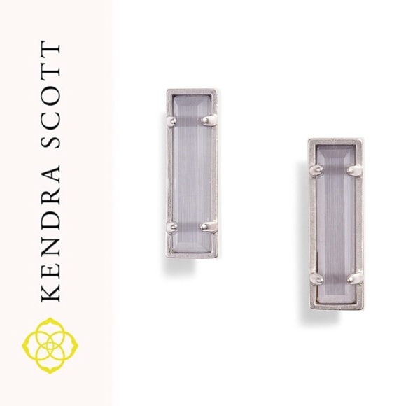 Kendra Scott Jewelry - NWT! Kendra Scott “Lady” post earrings. Grey